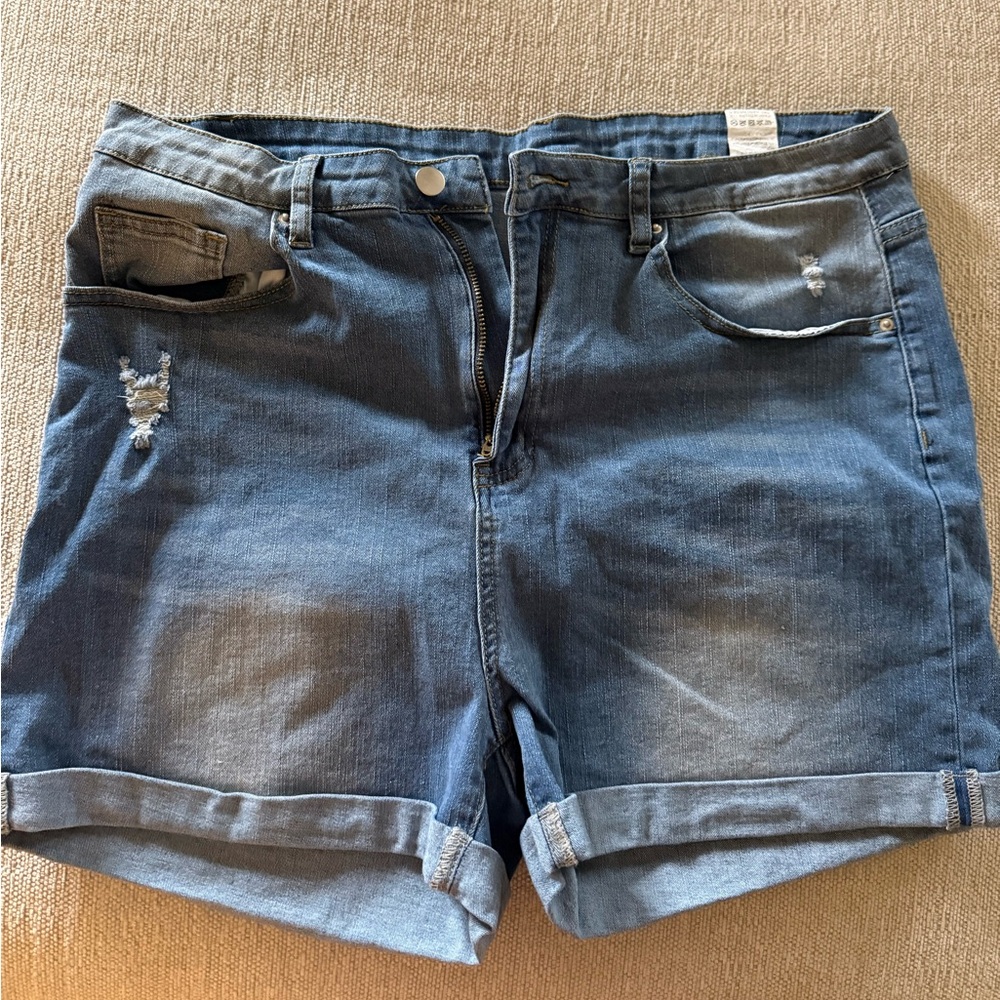 SHEIN Classic Blue Jean Shorts